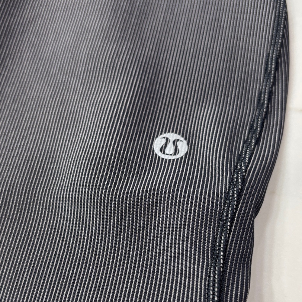 Lululemon Athletica Charcoal Leggings - Picture 4 of 15
